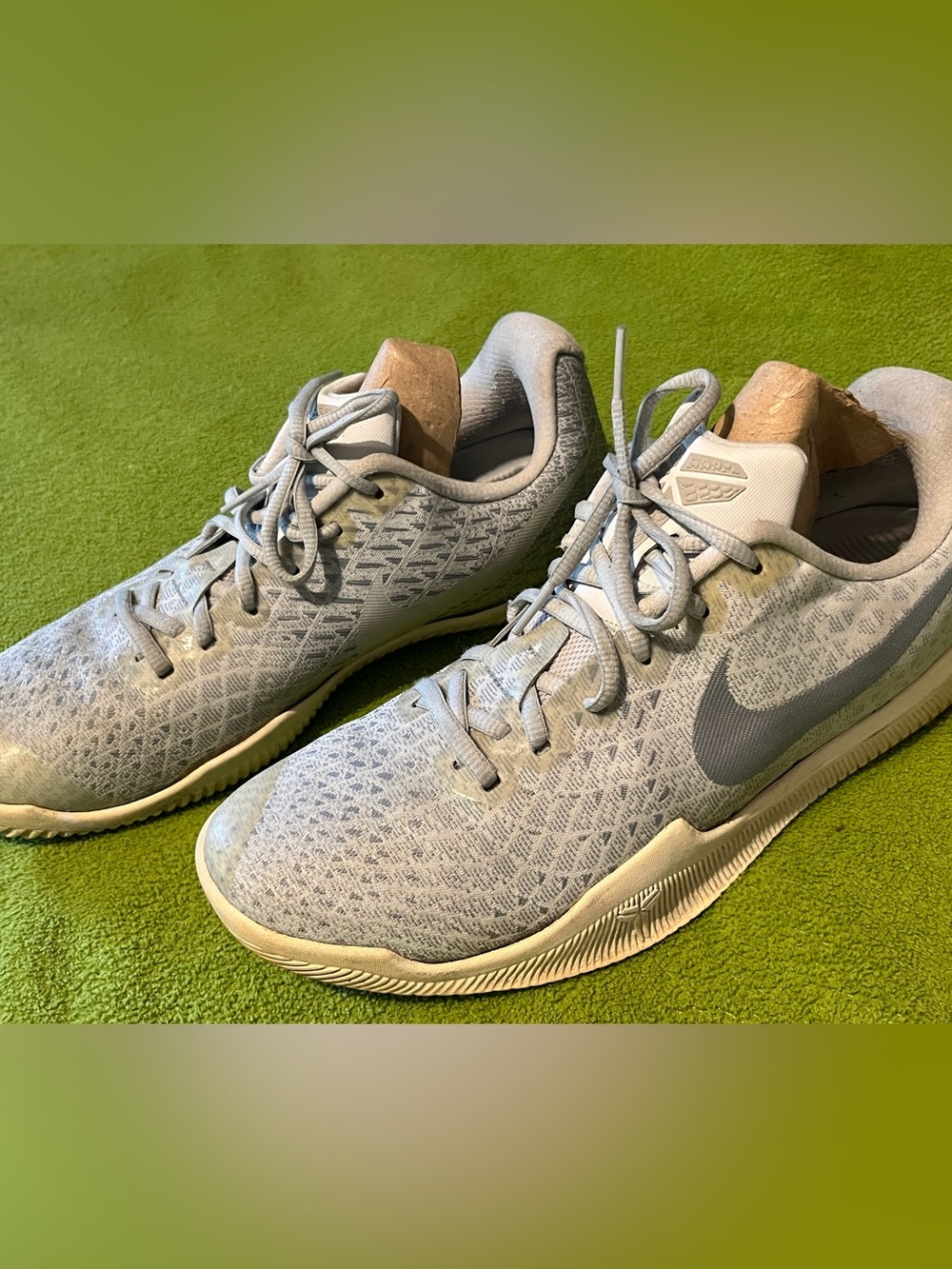 Nike Kobe Mamba Instinct Pure Platinum Athletic Shoes 852473-100 mens size 9.5.